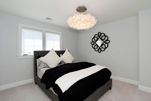 79 Cobblestone Circle, Mashpee, MA 02649