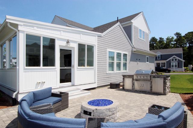 79 Cobblestone Circle, Mashpee, MA 02649