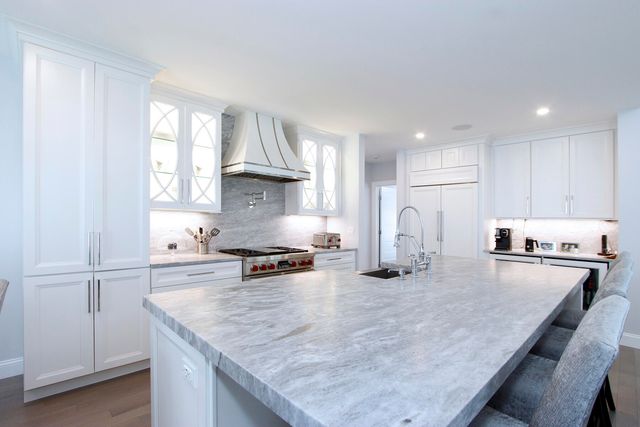 79 Cobblestone Circle, Mashpee, MA 02649