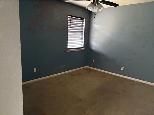 4645 Spring Fork Dr, Corpus Christi, TX 78413