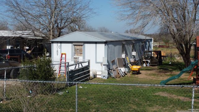 17189 Benton City Rd, Von Ormy, TX 78073