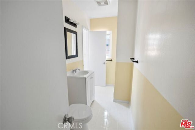 11004 Mansel Avenue, Inglewood, CA 90304