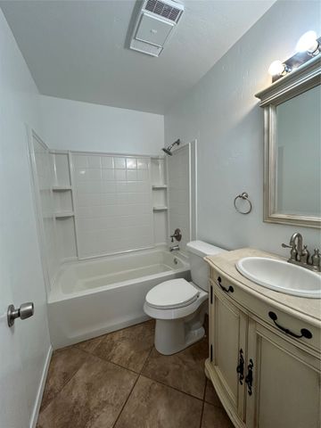 1018 N Fisher Street, Gorman, TX 76454