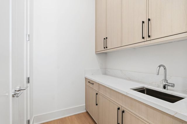 820 Malone Street, Houston, TX 77007