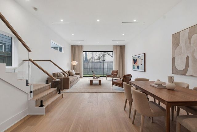 820 Malone Street, Houston, TX 77007