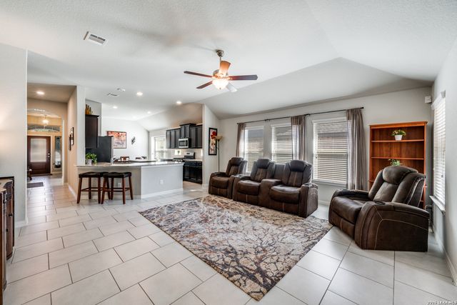 10419 Monicas Crk, Schertz, TX 78154