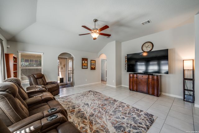 10419 Monicas Crk, Schertz, TX 78154