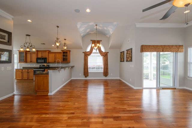 195 Sutter Dr., Surfside Beach, SC 29575