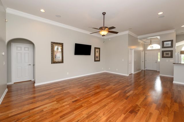 195 Sutter Dr., Surfside Beach, SC 29575