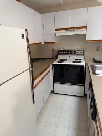 35 Ashumet Rd 4D, Mashpee, MA 02649