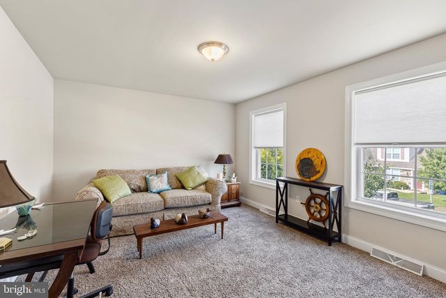 108 KENNETH DR, Leola, PA 17540