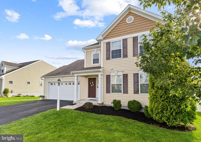 108 KENNETH DR, Leola, PA 17540