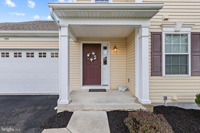 108 KENNETH DR, Leola, PA 17540