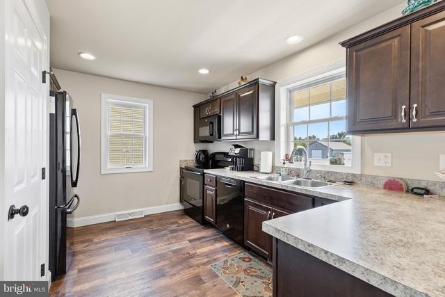 108 KENNETH DR, Leola, PA 17540