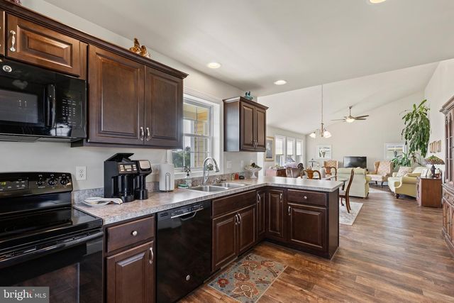 108 KENNETH DR, Leola, PA 17540