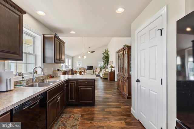 108 KENNETH DR, Leola, PA 17540