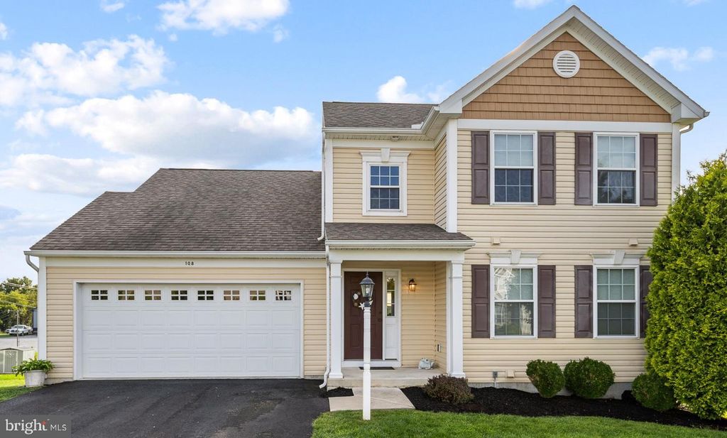 108 KENNETH DR, Leola, PA 17540