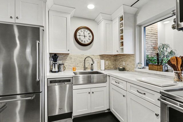 9407 Fondren Road, Houston, TX 77074