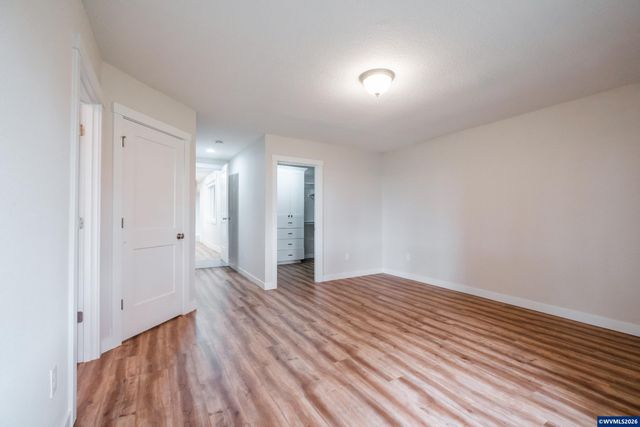 10471 Wagon Rd NE, Mt Angel, OR 97362