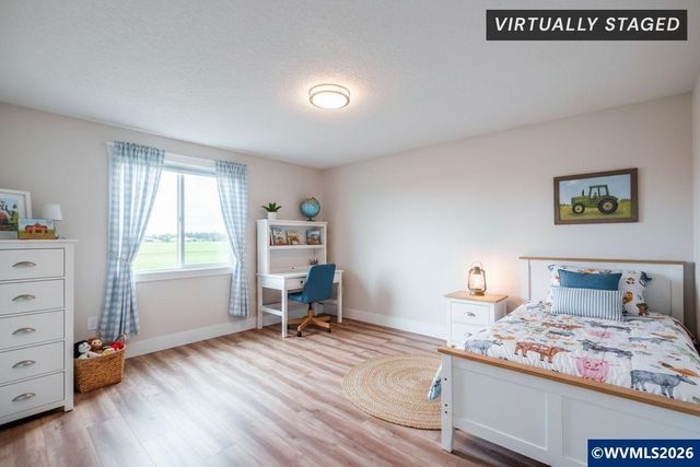 10471 Wagon Rd NE, Mt Angel, OR 97362