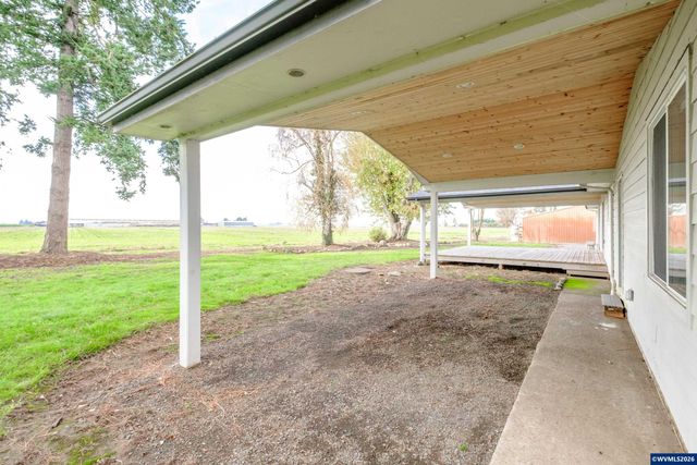 10471 Wagon Rd NE, Mt Angel, OR 97362