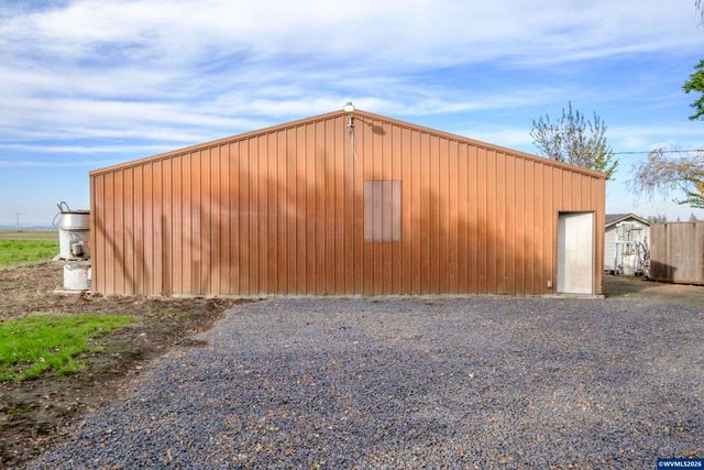 10471 Wagon Rd NE, Mt Angel, OR 97362