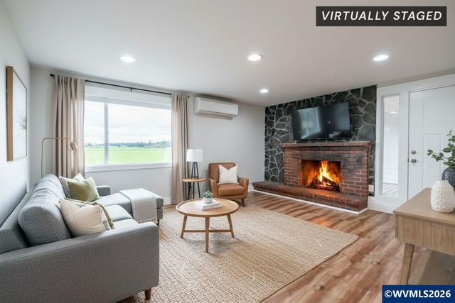10471 Wagon Rd NE, Mt Angel, OR 97362