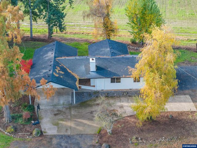 10471 Wagon Rd NE, Mt Angel, OR 97362