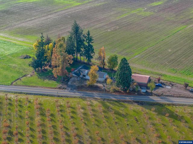 10471 Wagon Rd NE, Mt Angel, OR 97362