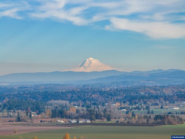 10471 Wagon Rd NE, Mt Angel, OR 97362