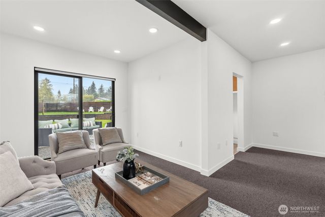 22720 2nd Place W, Bothell, WA 98021