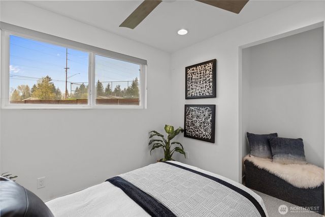 22720 2nd Place W, Bothell, WA 98021