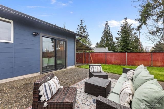 22720 2nd Place W, Bothell, WA 98021