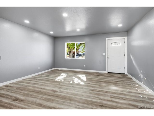 9465 Damon Dr, Denver, CO 80260