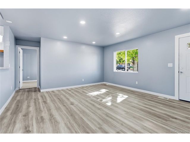 9465 Damon Dr, Denver, CO 80260