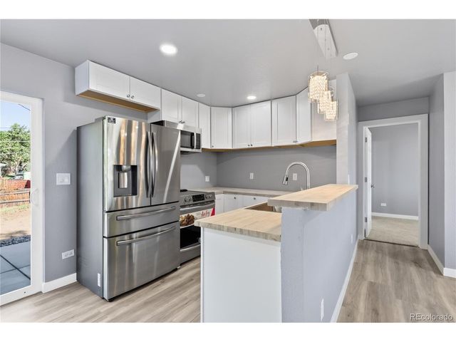 9465 Damon Dr, Denver, CO 80260