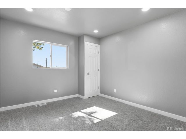 9465 Damon Dr, Denver, CO 80260