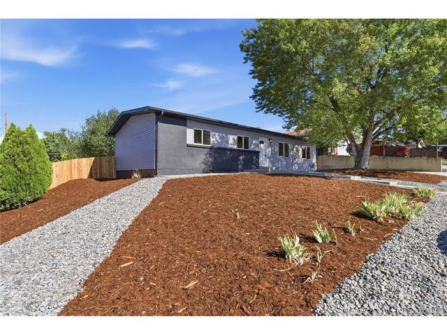 9465 Damon Dr, Denver, CO 80260