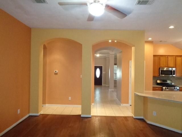 30002 Saw Oaks Drive, Magnolia, TX 77355