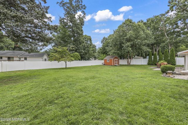 67 Crest Drive, Howell, NJ 07731