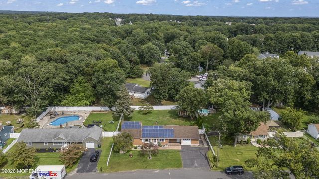 67 Crest Drive, Howell, NJ 07731