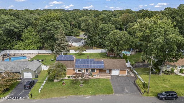 67 Crest Drive, Howell, NJ 07731