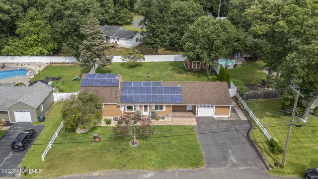 67 Crest Drive, Howell, NJ 07731
