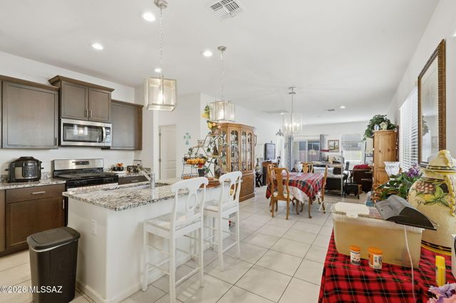 7718 S Via Perfecta, Tucson, AZ 85756