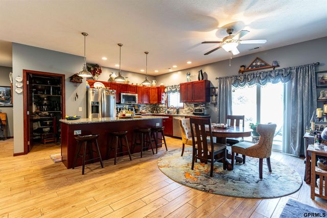 943 Redwood Avenue, Crete, NE 68333