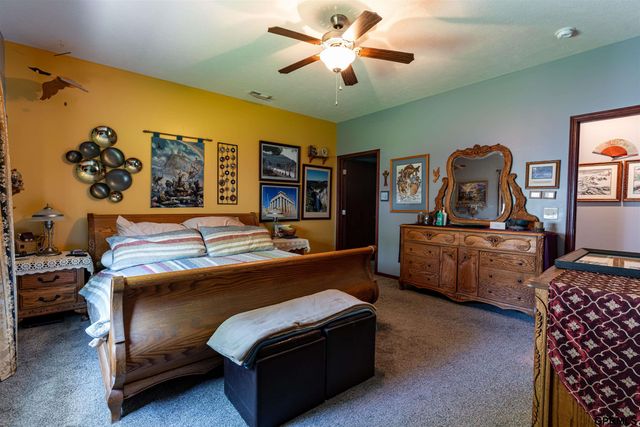 943 Redwood Avenue, Crete, NE 68333