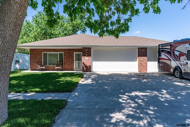943 Redwood Avenue, Crete, NE 68333