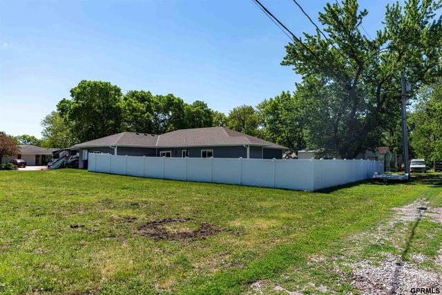 943 Redwood Avenue, Crete, NE 68333