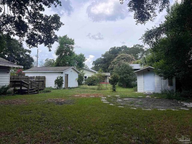 16 Whitehead Dr, Pensacola, FL 32503