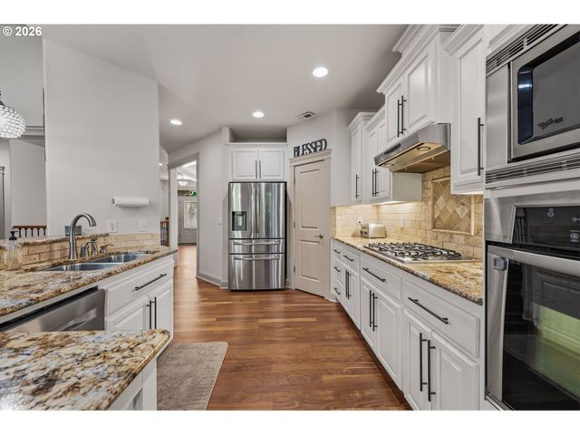 232 MUIRFIELD Ave, Salem, OR 97306